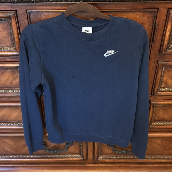 Nike Set - Picture 2 of 10